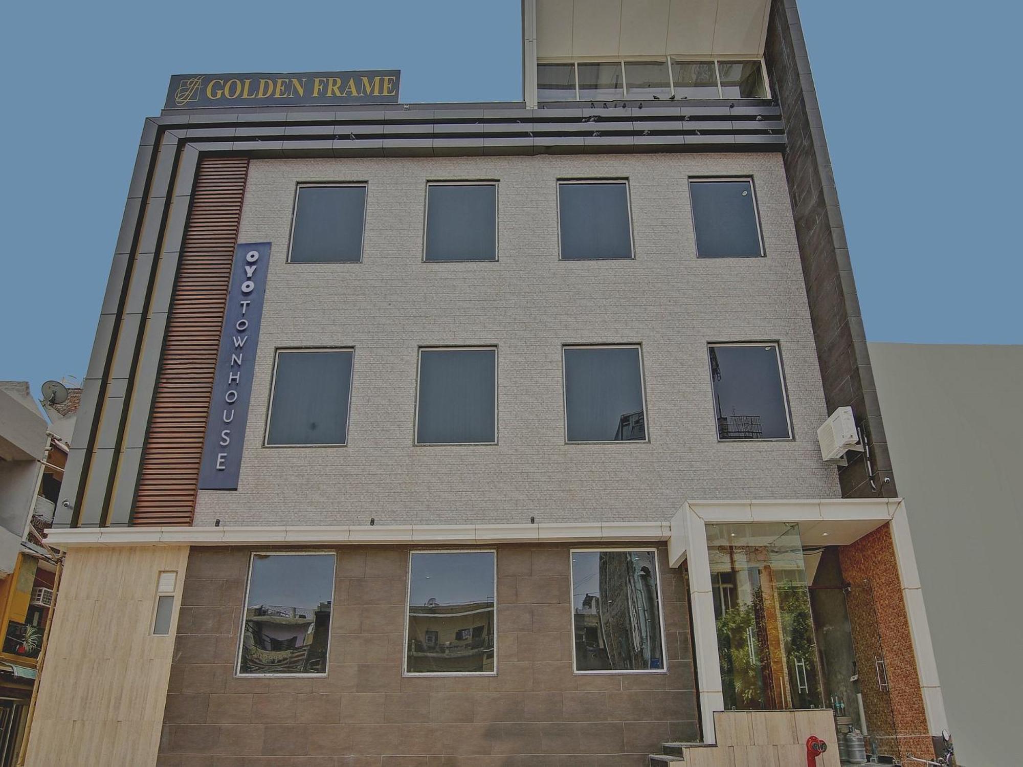 Townhouse Golden Frame Hotel Gáziábád Kültér fotó